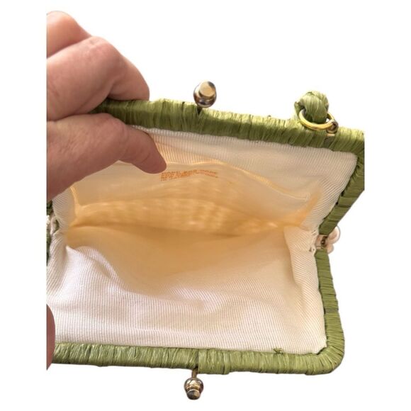 Vintage Magid 1960's White Rafia Straw Purse With Strawberries Made in Japan - Picture 11 of 12